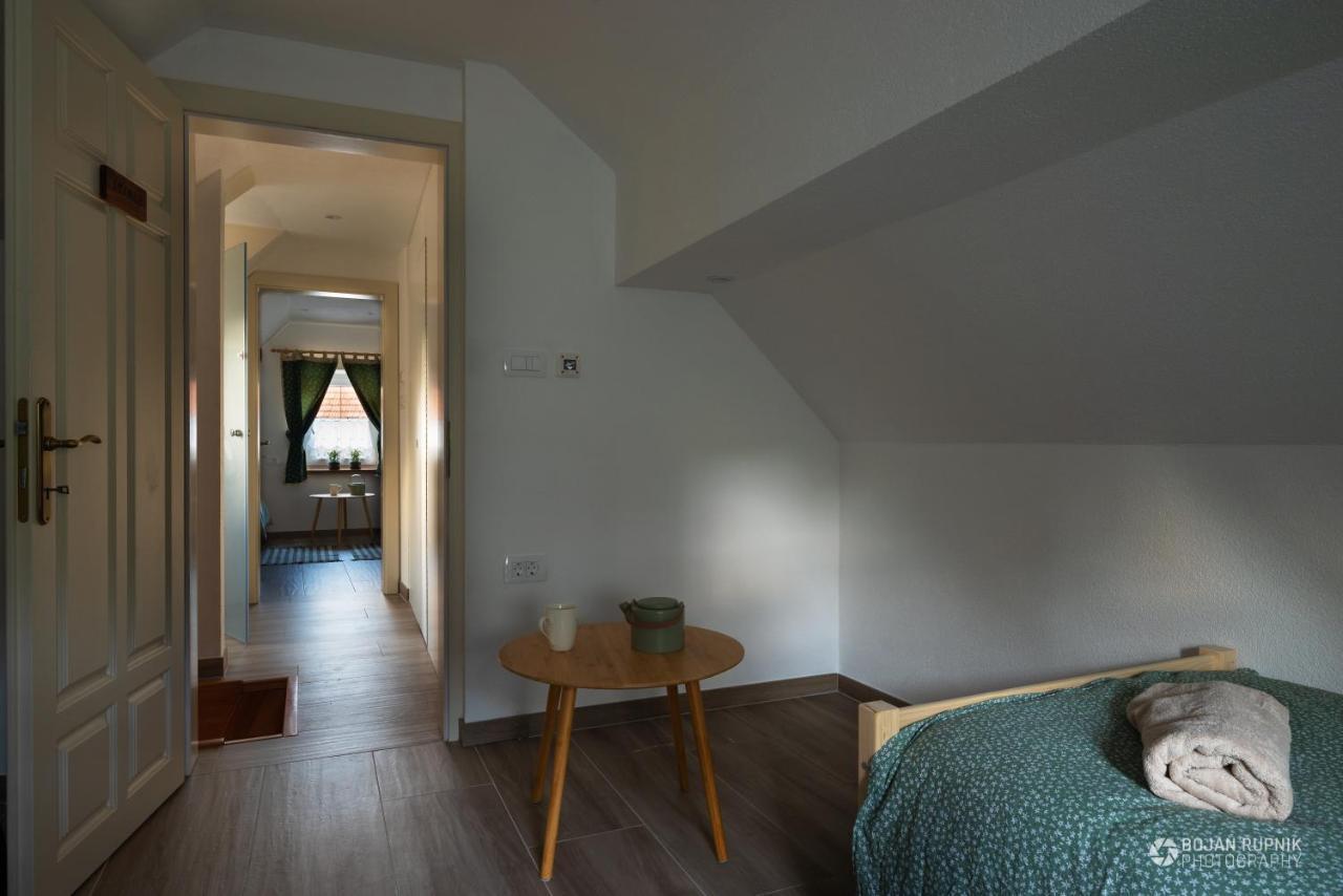 Cherry House - Cosy House - Ideal For Bear Watching, In The Neighborhood Of The Medieval Sneznik Castle Stari Trg pri Lozu Exterior photo
