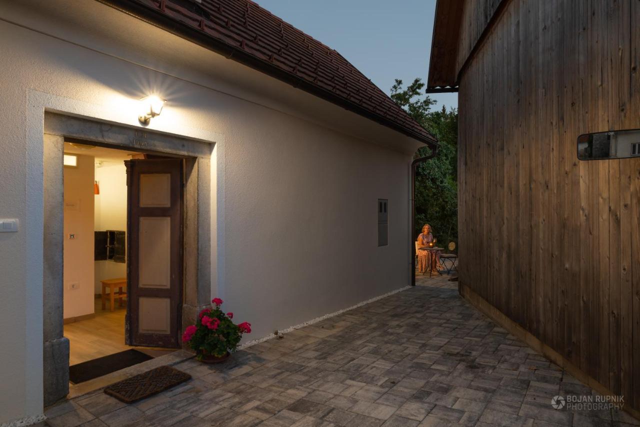 Cherry House - Cosy House - Ideal For Bear Watching, In The Neighborhood Of The Medieval Sneznik Castle Stari Trg pri Lozu Exterior photo