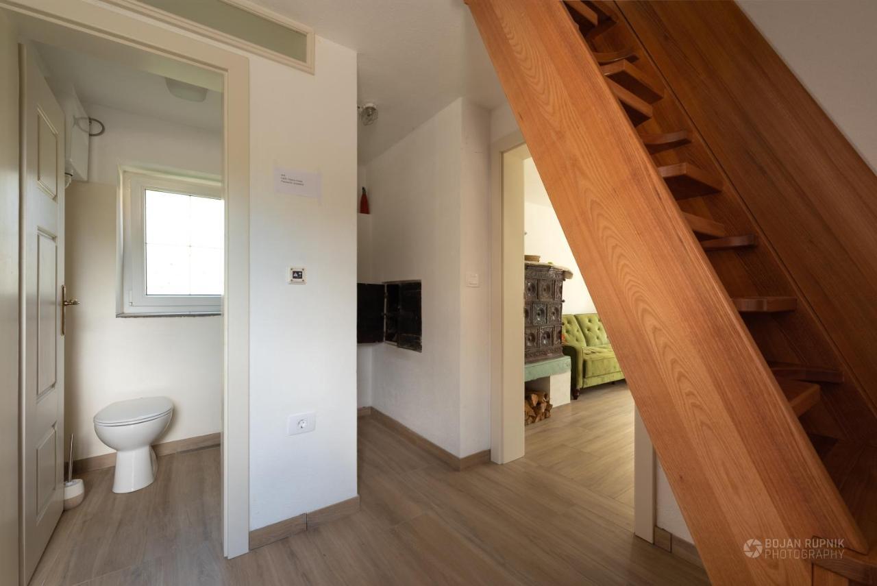 Cherry House - Cosy House - Ideal For Bear Watching, In The Neighborhood Of The Medieval Sneznik Castle Stari Trg pri Lozu Exterior photo